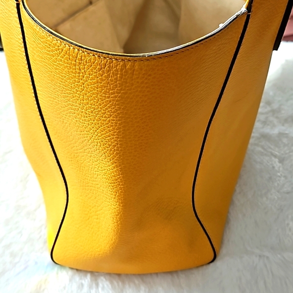 Yellow Gucci tote bag - Picture 7 of 11